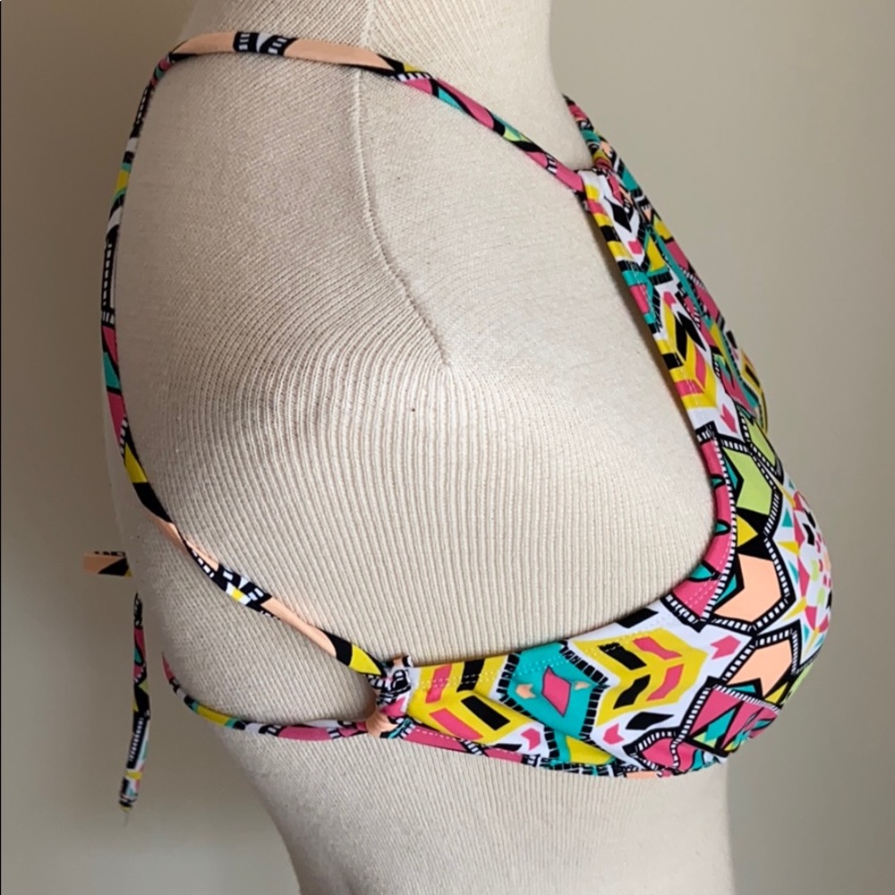 All For Color Printed Bikini Top - Picture 4 of 11